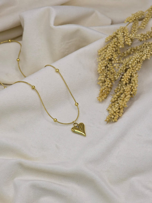 Anti-Tarnish Gold Heart Pendant Necklace with Beaded Chain